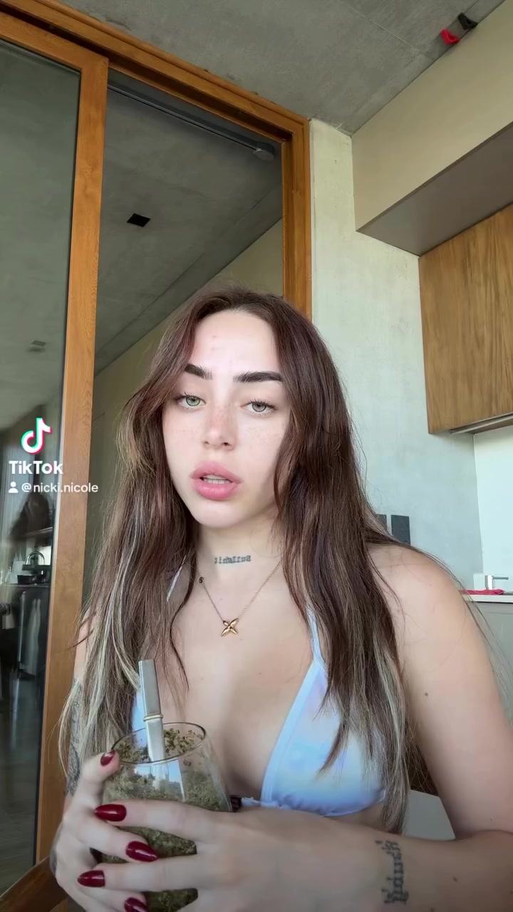Nicki Nicole – The Beautiful Angel Shows Off Her Big Boobs