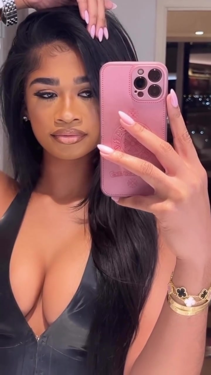 Alana Walker Shows Off Her Big Tits